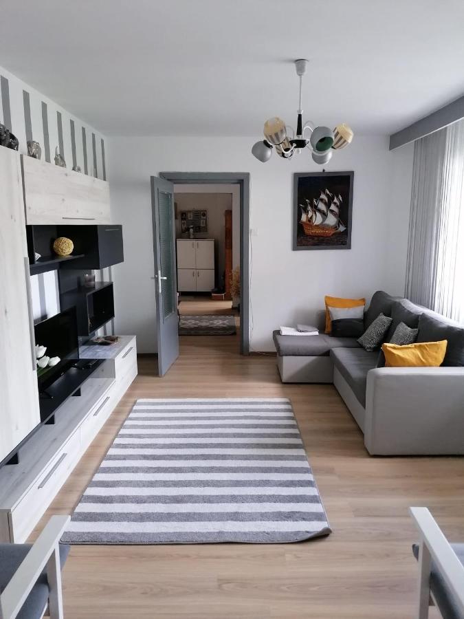 Apartament Alexia Lägenhet Orşova Exteriör bild