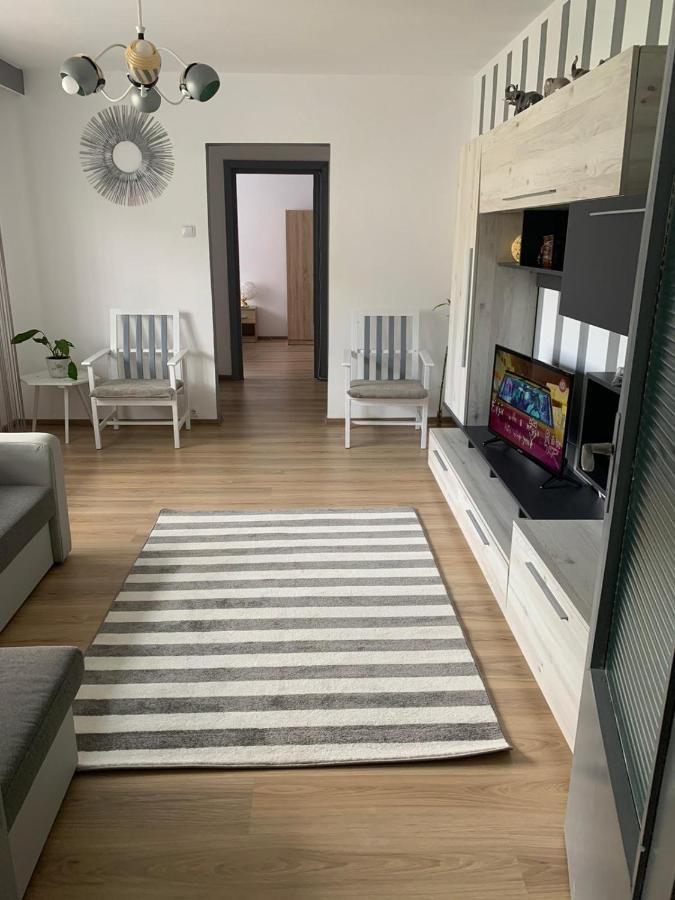 Apartament Alexia Lägenhet Orşova Exteriör bild